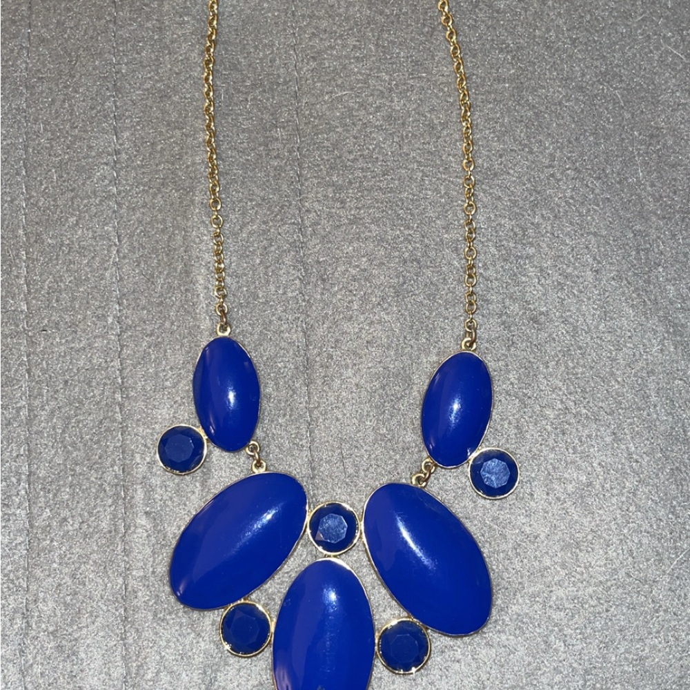 Elegant Blue Statement Necklace